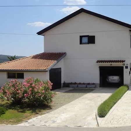 Apartament Fabris Roč