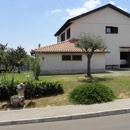 Apartament Fabris *